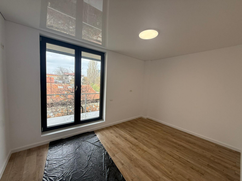 3 camere I bloc 2026 I 99mp I etaj 1/3 I Metrou Crangasi