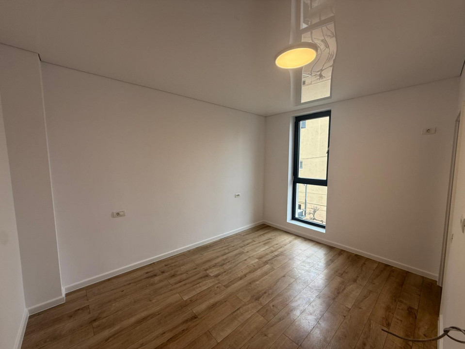 3 camere I bloc 2026 I 99mp I etaj 1/3 I Metrou Crangasi