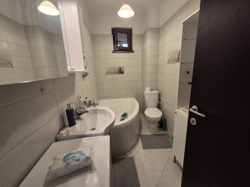 2 camere I bloc 2013 I etaj 3/3 I Bucurestii Noi I Damaroaia