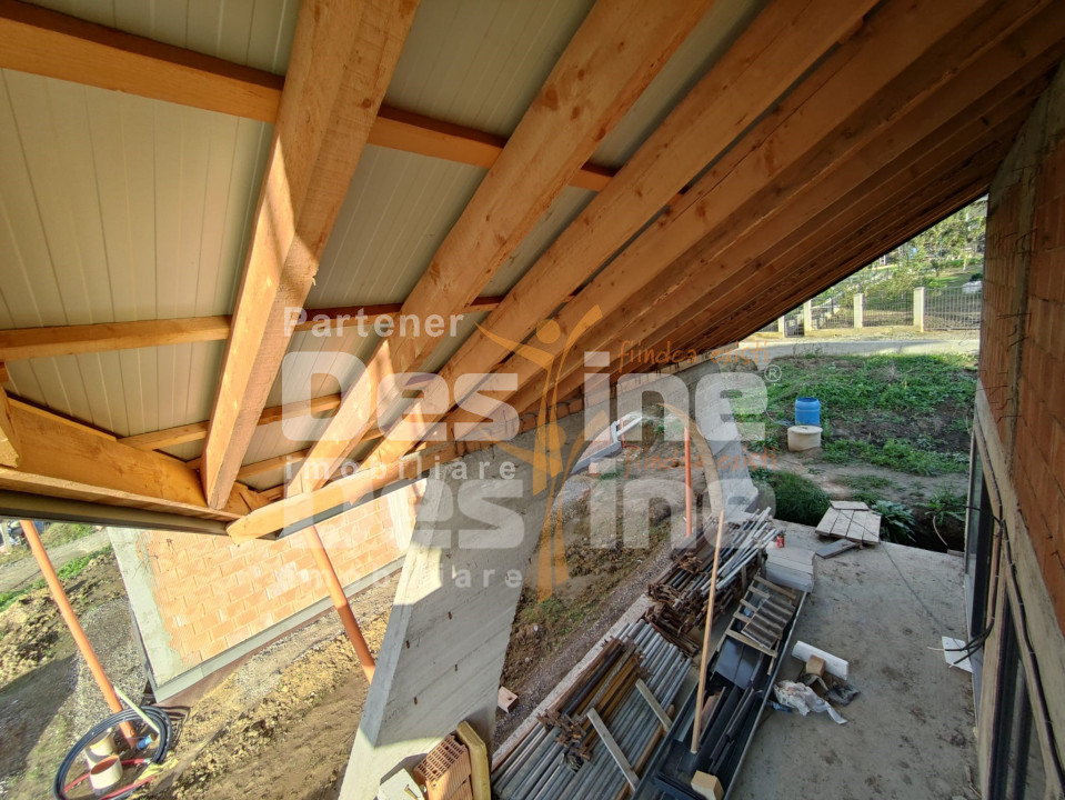 Hlincea Lac Casă 235 mp + 620 mp teren priveliște PANORAMICĂ