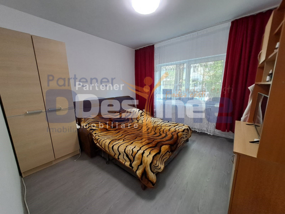 Apartament 3 camere Decomandat, 72 mp, Zona MIRCEA CEL BATRAN