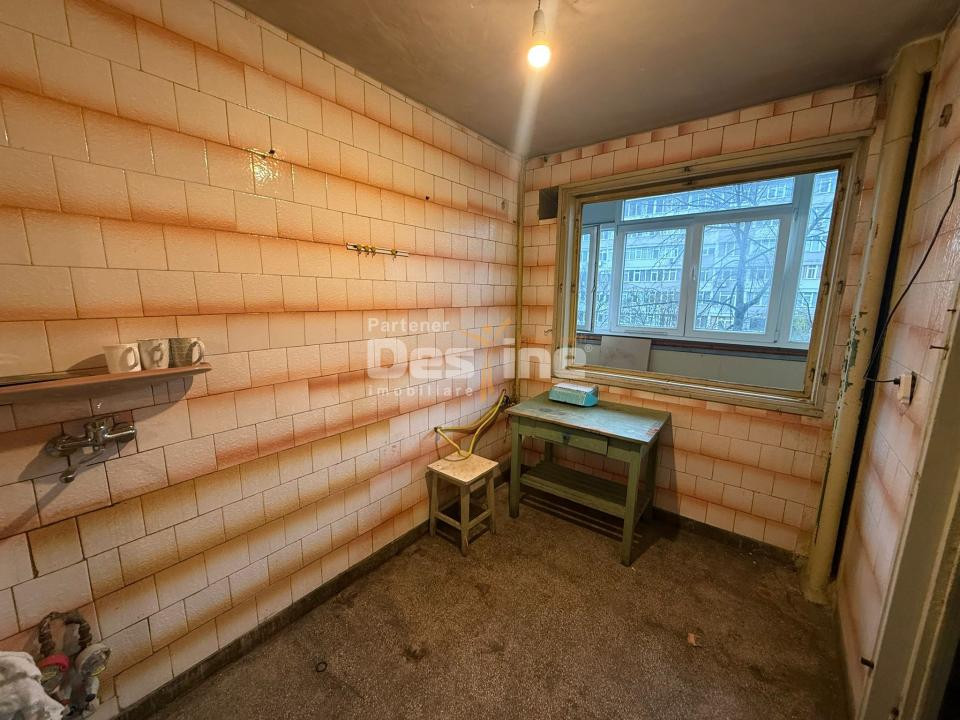 3 camere I 75mp I etaj 3/9 I 3 balcoane I Crangasi - necesita renovare