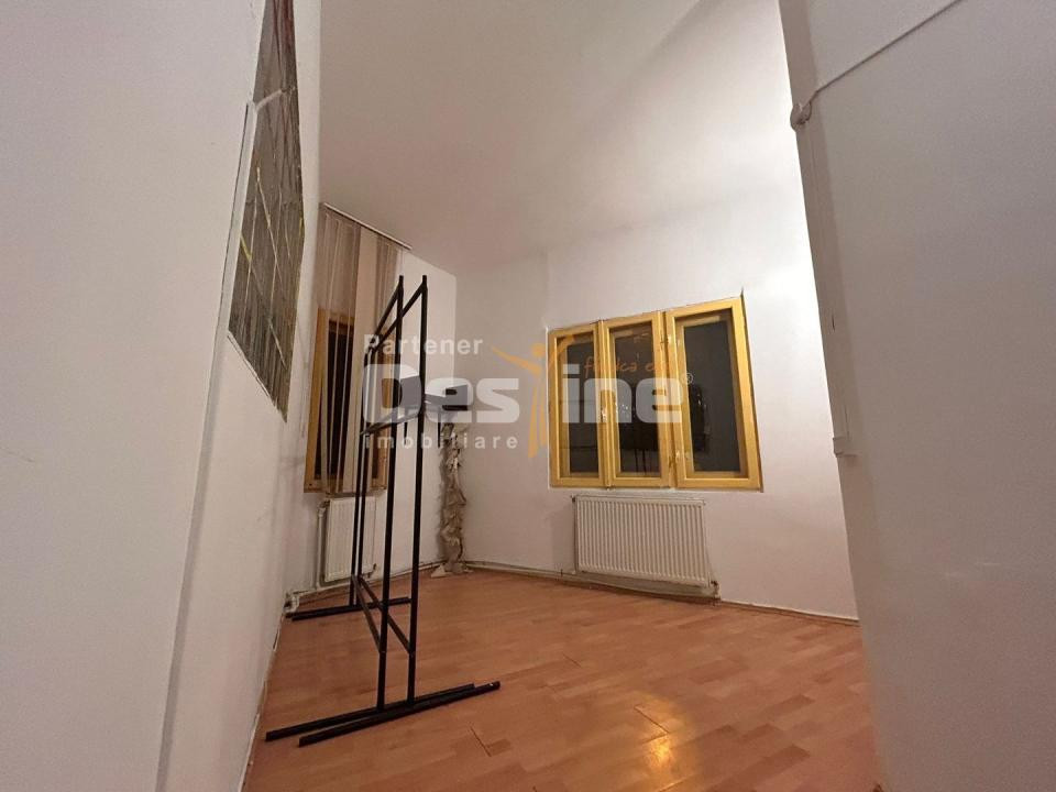 Parcul Cismigiu | Apartament 4 camere in vila interbelică | Terasa