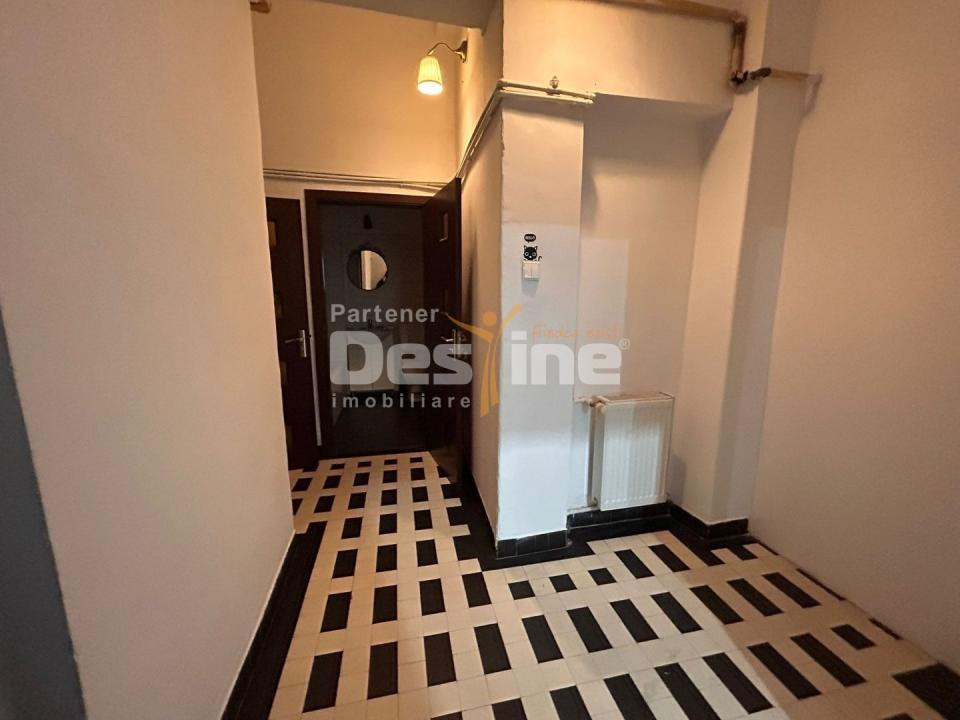 Parcul Cismigiu | Apartament 4 camere in vila interbelică | Terasa