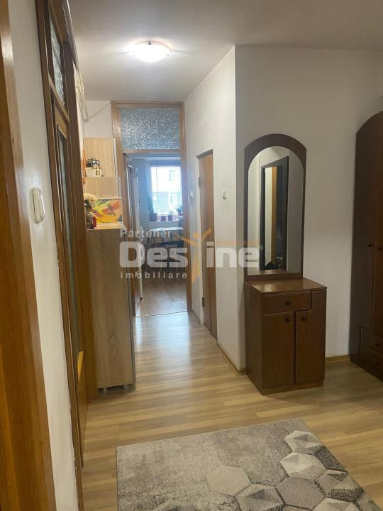Apartament 2c 64,20mp DECOMANDAT la bulevard, etaj intermediar - Frumoasa