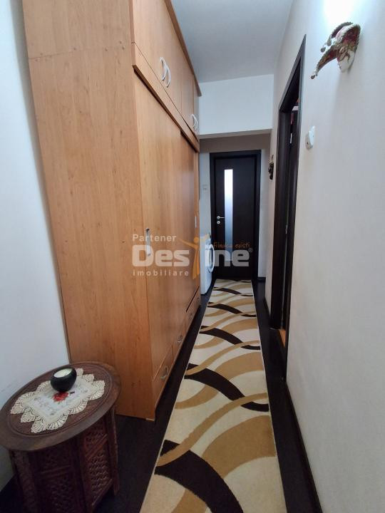 Apartament 3 Camere Semiecomandat - Dacia