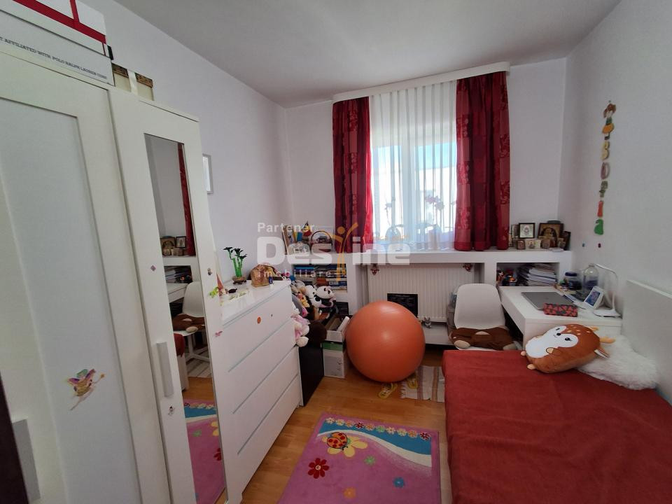 Apartament 3 Camere Semiecomandat - Dacia