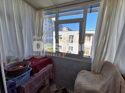 Apartament 3 Camere Semiecomandat - Dacia