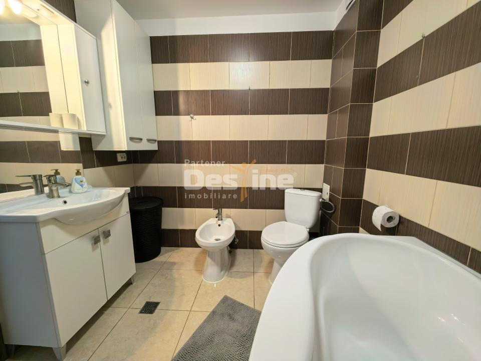 Apartament 3 camere 66 mp mobilat, cu balcon, gradina și loc de parcare subteran