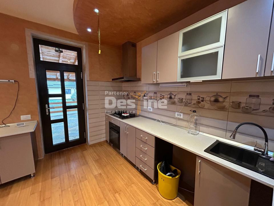 Casa cu piscina Fermelor 840mp teren  285.000€ 