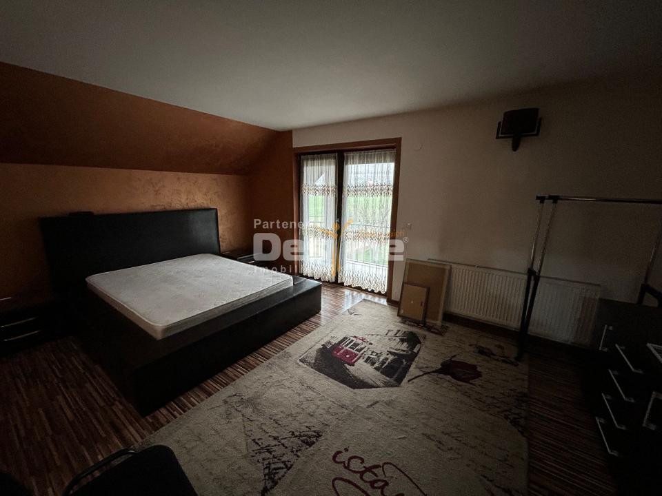 Casa cu piscina Fermelor 840mp teren  285.000€ 