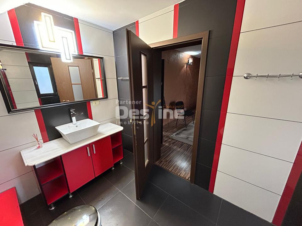 Casa cu piscina Fermelor 840mp teren  285.000€ 