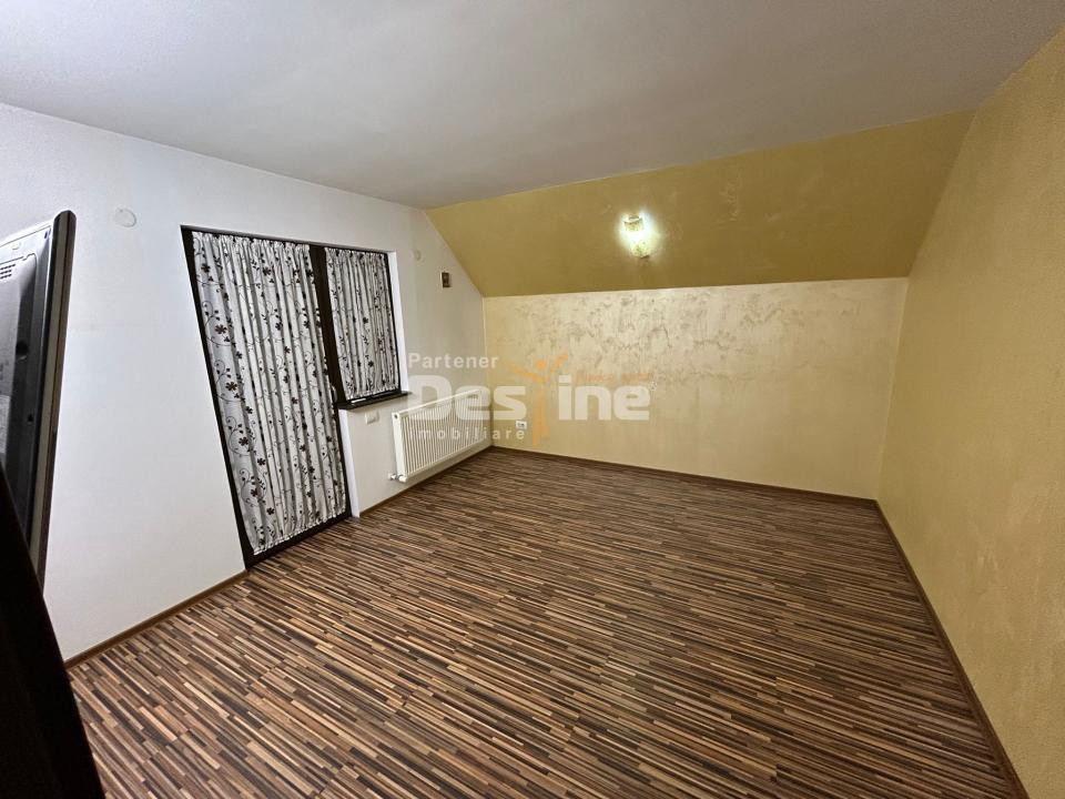 Casa cu piscina Fermelor 840mp teren  285.000€ 