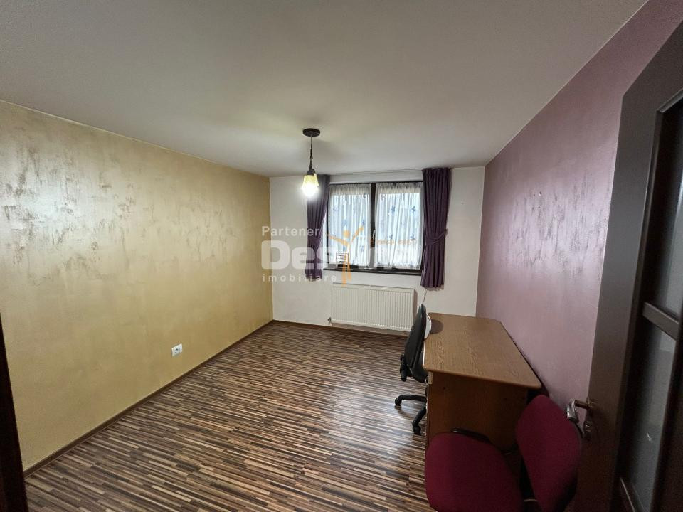 Casa cu piscina Fermelor 840mp teren  285.000€ 