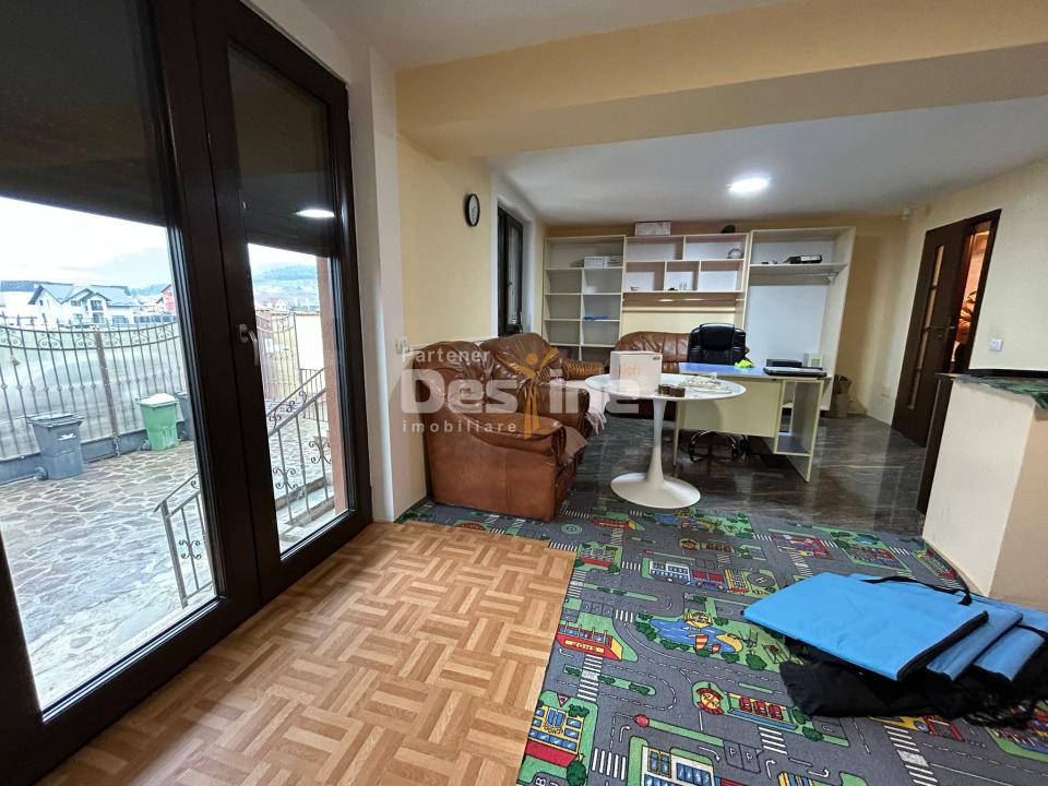 Casa cu piscina Fermelor 840mp teren  285.000€ 