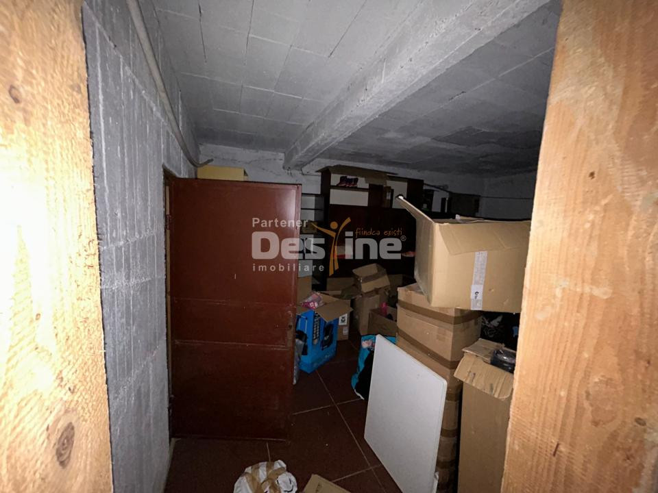 Casa cu piscina Fermelor 840mp teren  285.000€ 