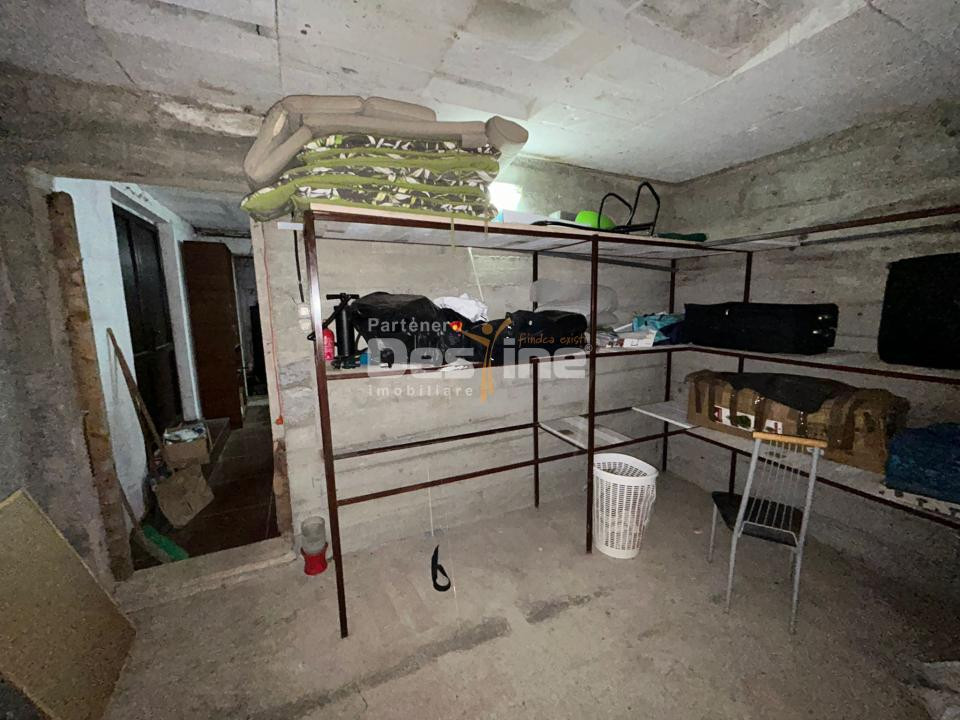 Casa cu piscina Fermelor 840mp teren  285.000€ 