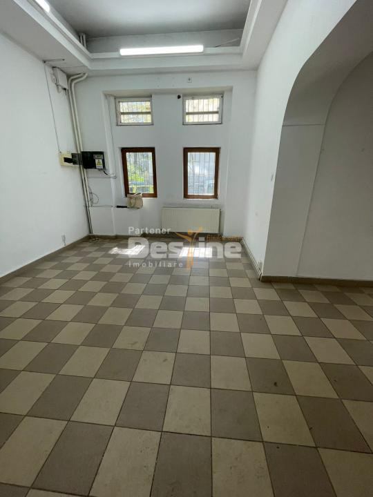 🏢 Spațiu comercial de vânzare – Bd. Timișoara, parter bloc