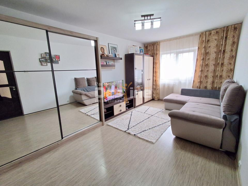 DACIA , Apartament 2 camere, DECOMANDAT, 105.900 EURO