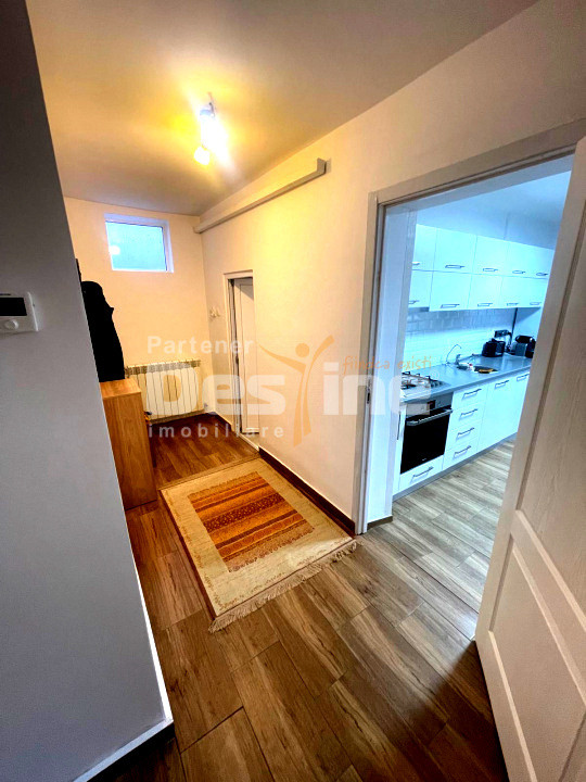 Casa 6 Camere in Paulesti