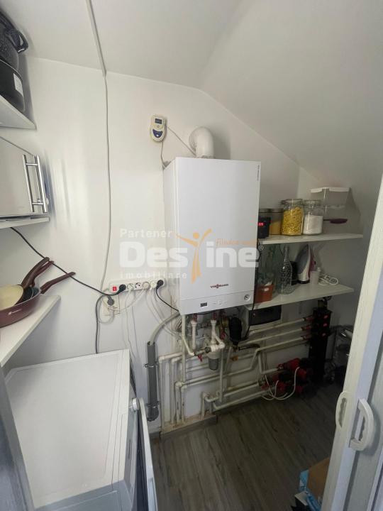 Casa 6 Camere in Paulesti