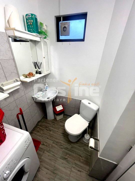 Casa 6 Camere in Paulesti