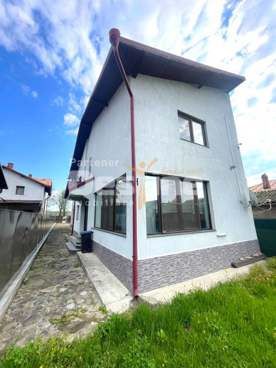 Casa 6 Camere in Paulesti