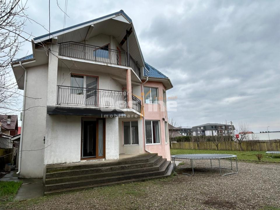 Vila pretabila Pensiune/Cresa/Azil  Fermelor 300mp 415.000€ 
