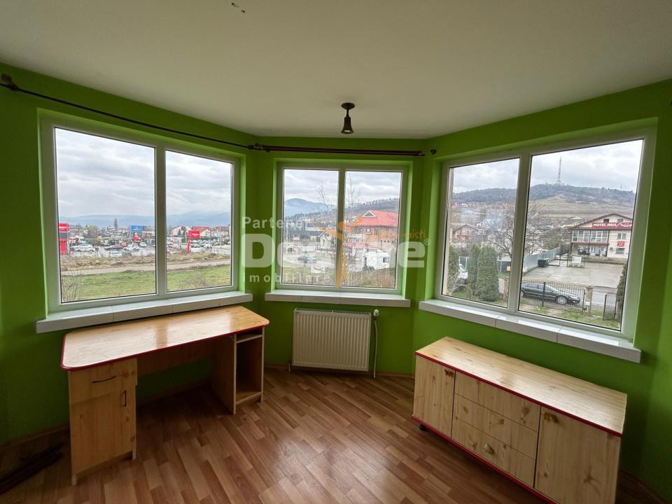 Vila pretabila Pensiune/Cresa/Azil  Fermelor 300mp 415.000€ 