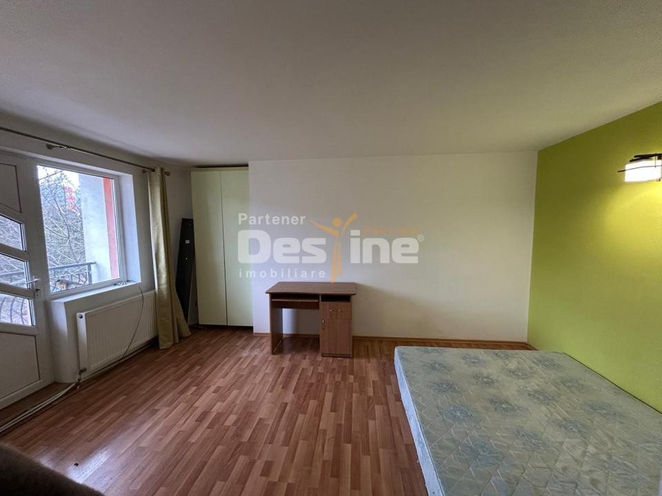 Vila pretabila Pensiune/Cresa/Azil  Fermelor 300mp 415.000€ 