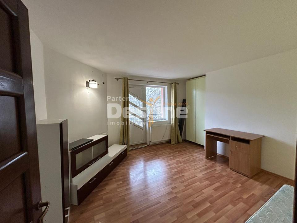 Vila pretabila Pensiune/Cresa/Azil  Fermelor 300mp 415.000€ 