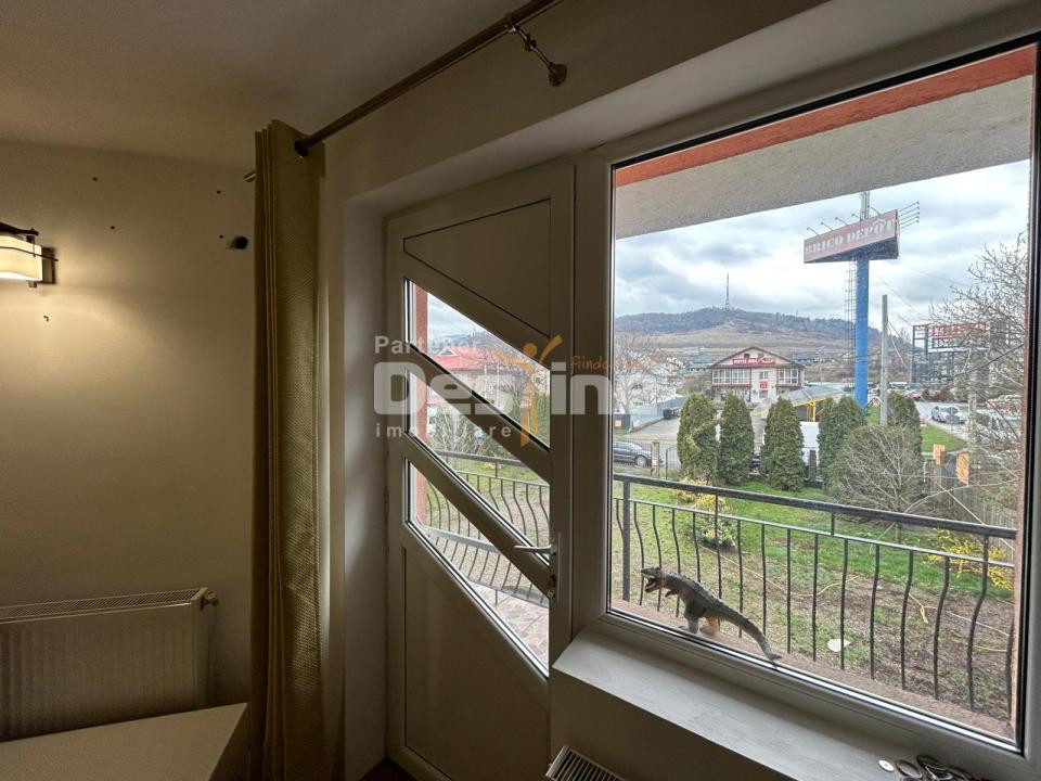 Vila pretabila Pensiune/Cresa/Azil  Fermelor 300mp 415.000€ 