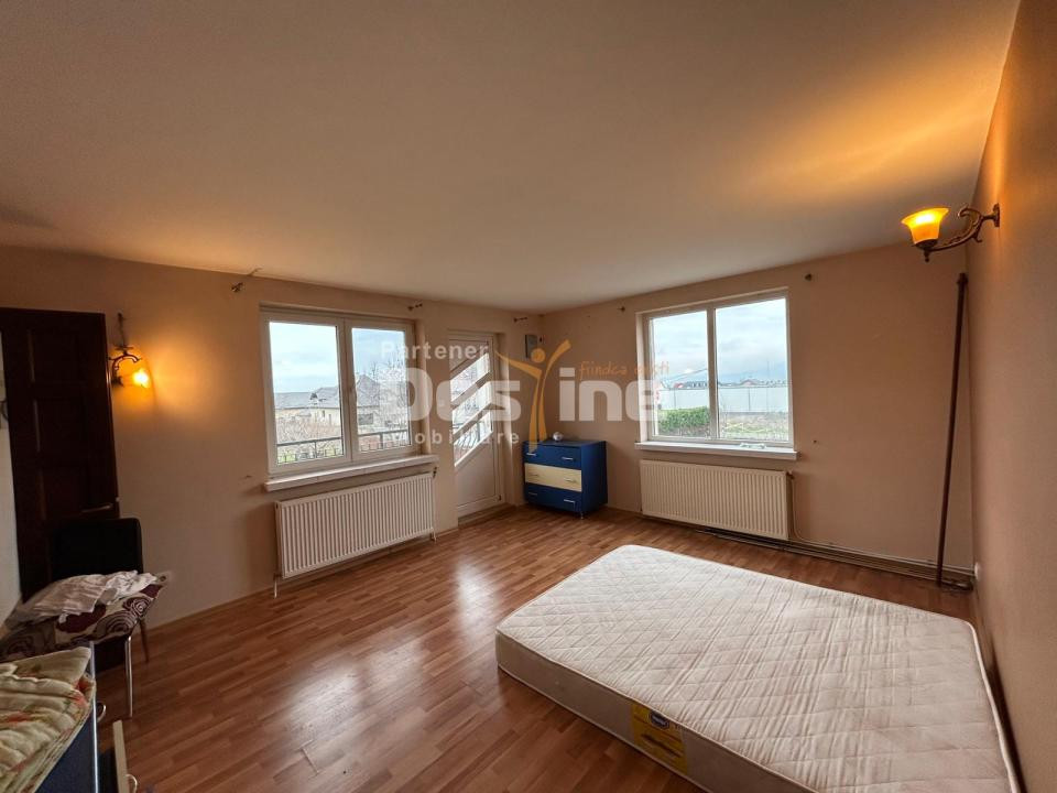 Vila pretabila Pensiune/Cresa/Azil  Fermelor 300mp 415.000€ 