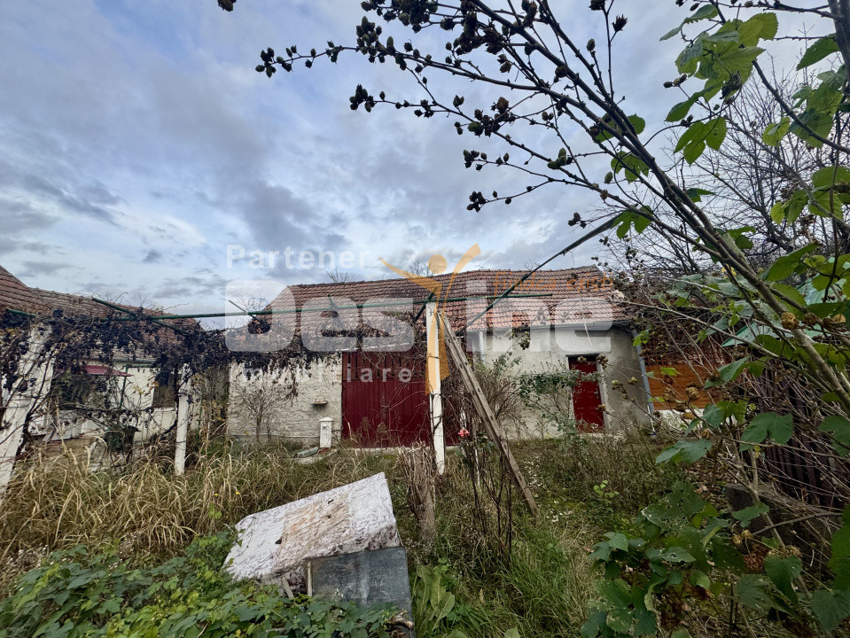 Casa de vânzare în Uroi. Schim cu apartament în Simeria