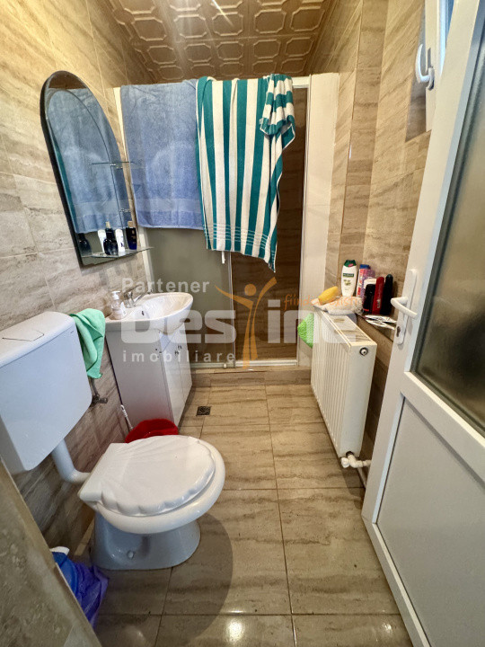 Casa de vânzare în Uroi. Schim cu apartament în Simeria