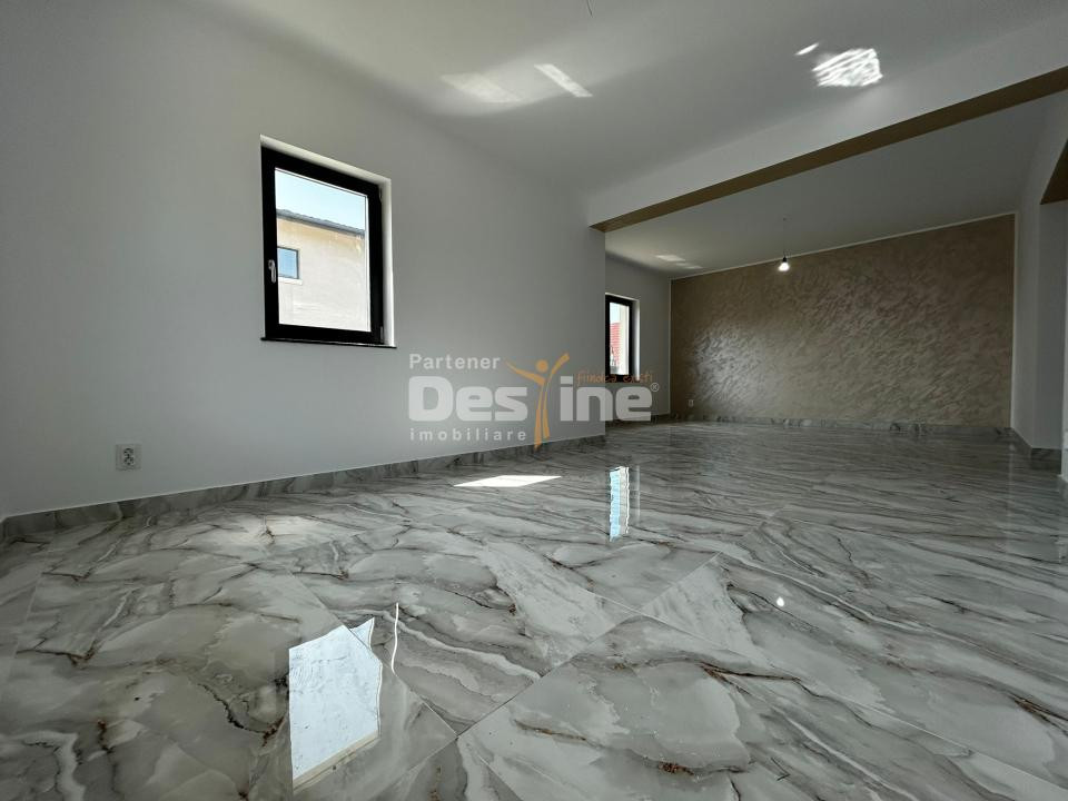 Casa individuala 138mp Miroslava + curte 440mp