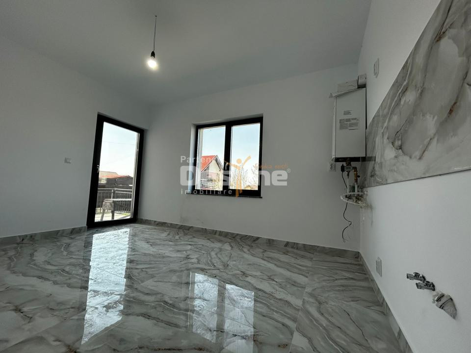 Casa individuala 138mp Miroslava + curte 440mp