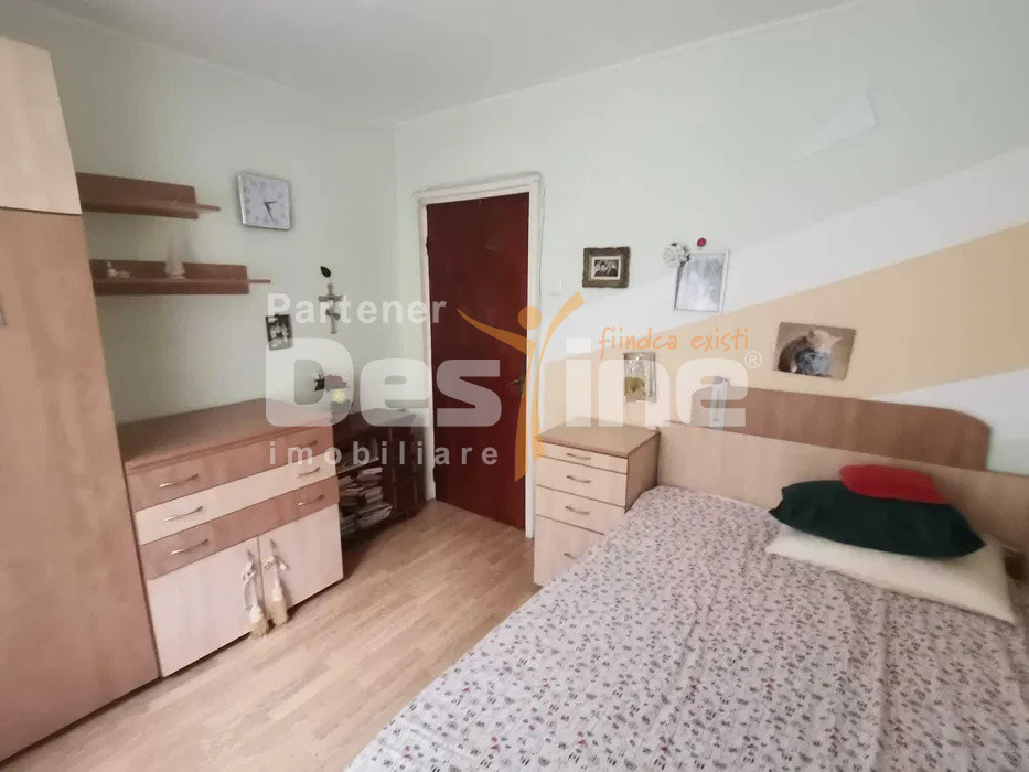 Apartament 2 camere, decomandat ,sector 6