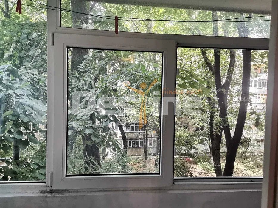 Apartament 2 camere, decomandat ,sector 6