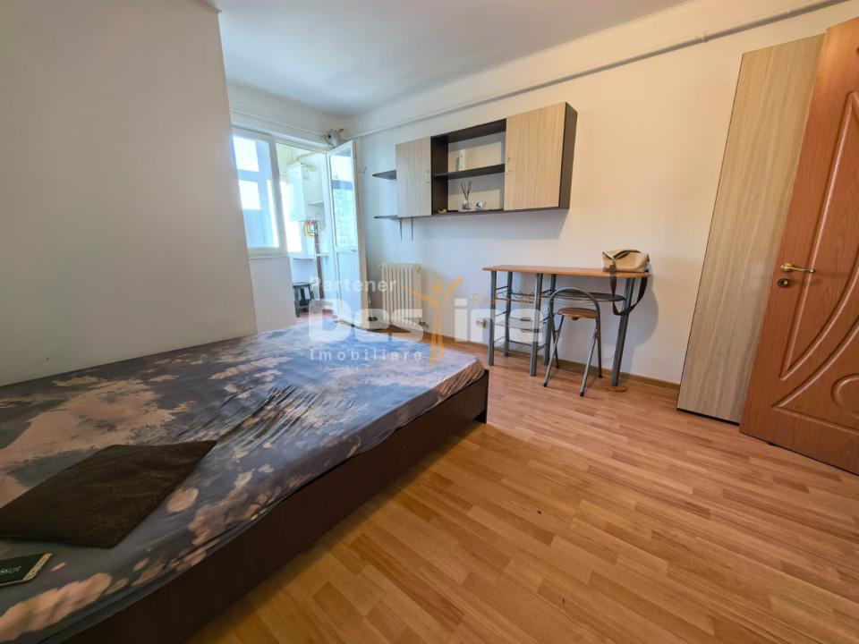 Garsoniera 23 mp centrală termică etaj intermediar Alexandru