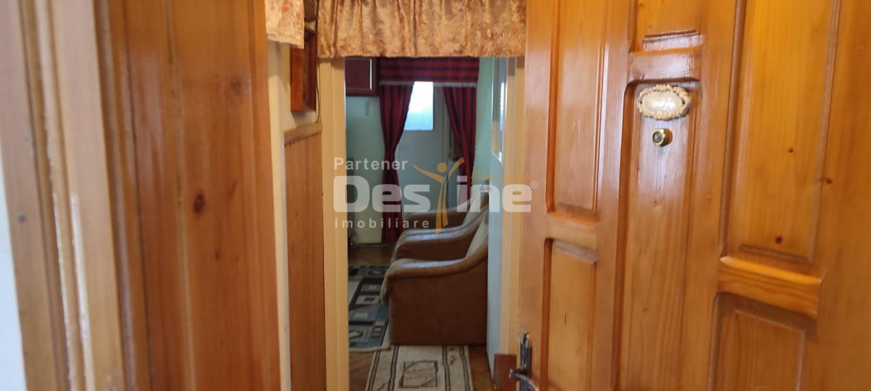 APARTAMENT CU 2 CAMERE SEMIDECOMANDAT ZONA FOARTE BUNA