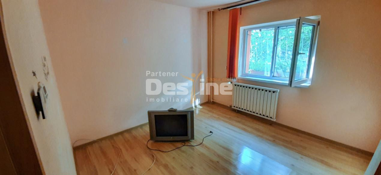 13 Septembrie-Botorani | 3 cam | 73mp | Parter | bloc reabilitat | 135.000 euro