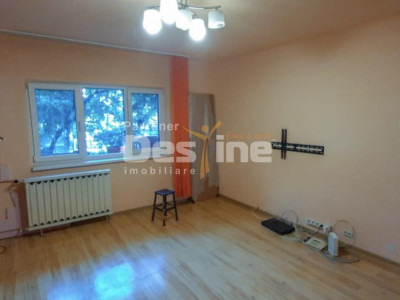 13 Septembrie-Botorani | 3 cam | 73mp | Parter | bloc reabilitat | 135.000 euro