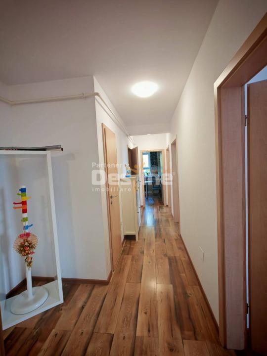 Apartament cu 3 camere Luminos cu Balcon și Parcare – Imobil de Vis!