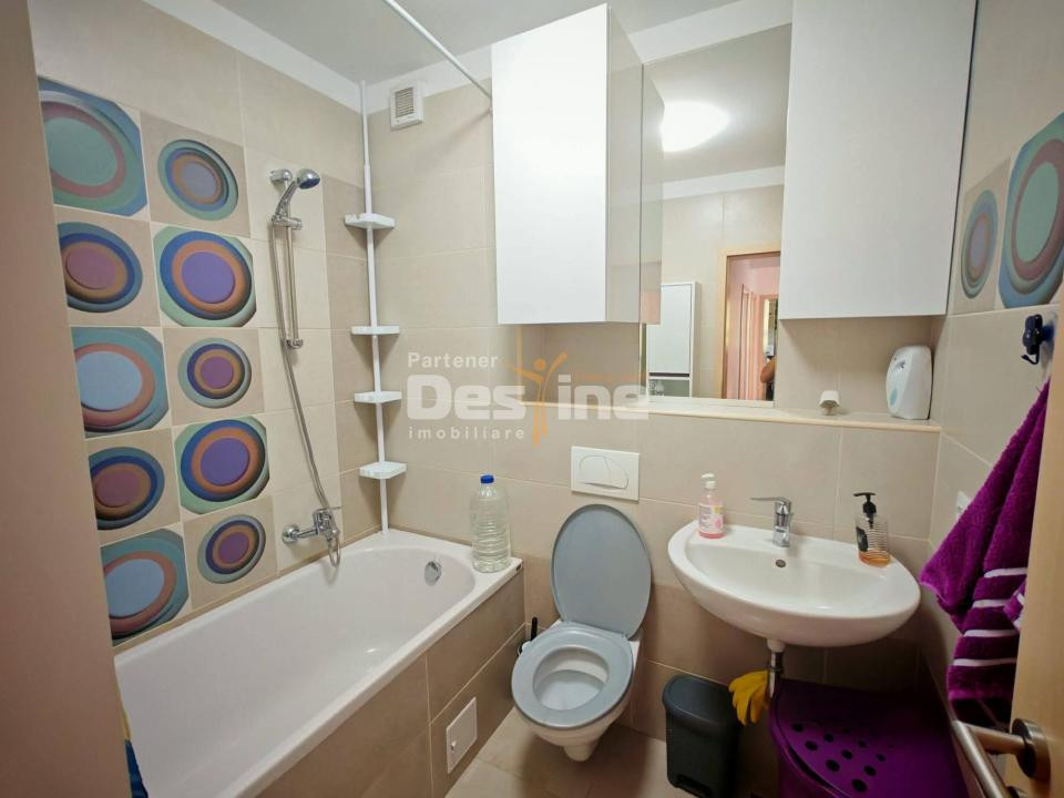 Apartament cu 3 camere Luminos cu Balcon și Parcare – Imobil de Vis!