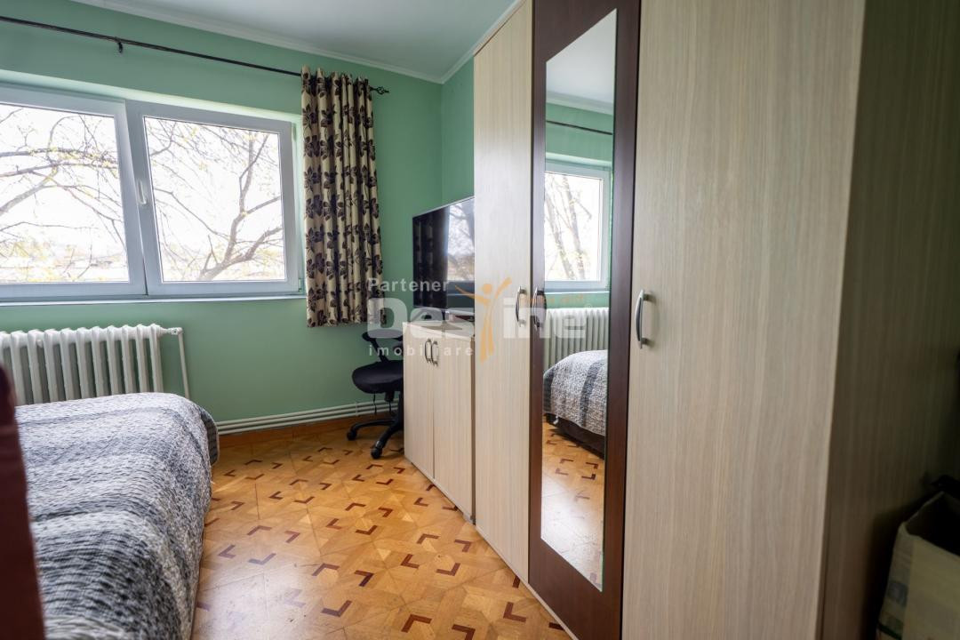 Apartament 2CD 50,3mp + balcon zona centrala Podu de Fier 