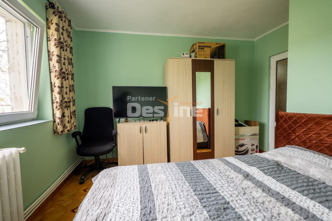 Apartament 2CD 50,3mp + balcon zona centrala Podu de Fier 