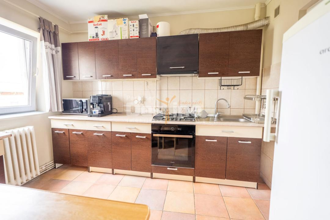 Apartament 2CD 50,3mp + balcon zona centrala Podu de Fier 