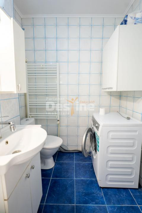 Apartament 2CD 50,3mp + balcon zona centrala Podu de Fier 