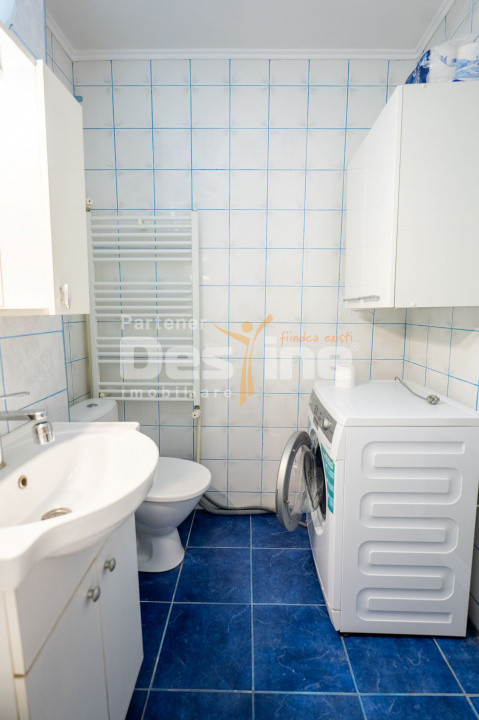 Apartament 2CD 50,3mp + balcon zona centrala Podu de Fier 